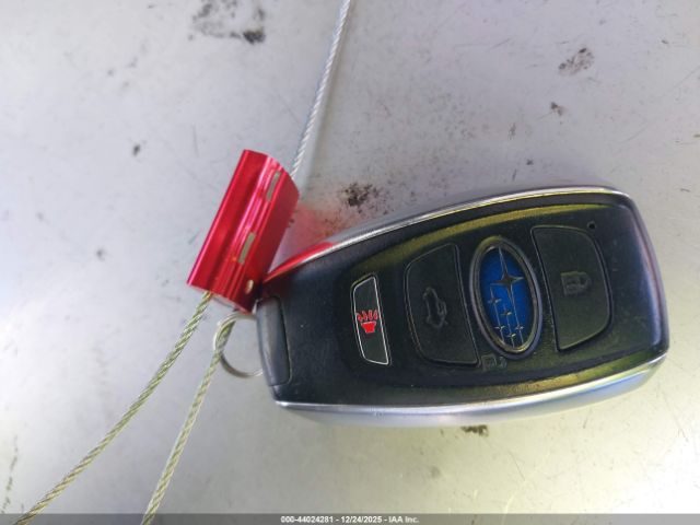 Subaru Outback 2.5i Limited Image 10