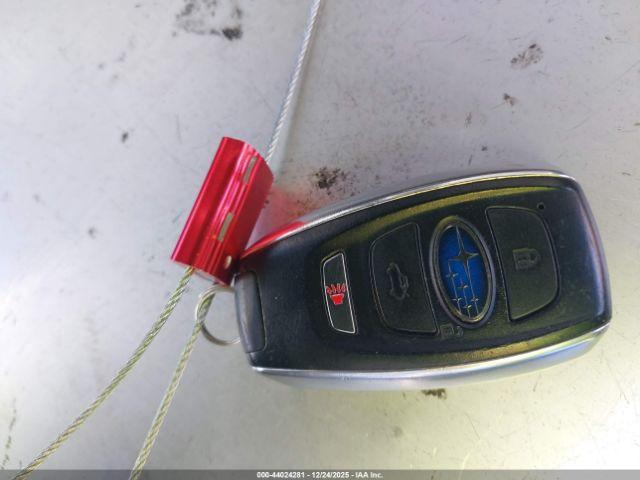 Subaru Outback 2.5i Limited Image 10