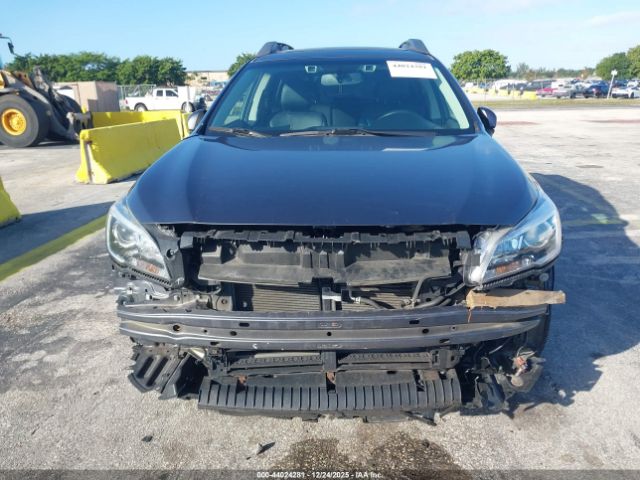 Subaru Outback 2.5i Limited Image 8