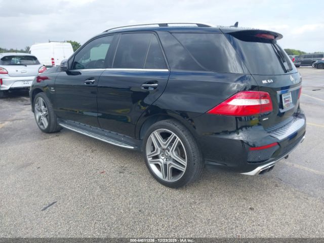 Mercedes-Benz M-Class 4matic Image 5