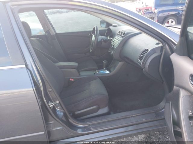 Nissan Altima 2.5 S Image 4