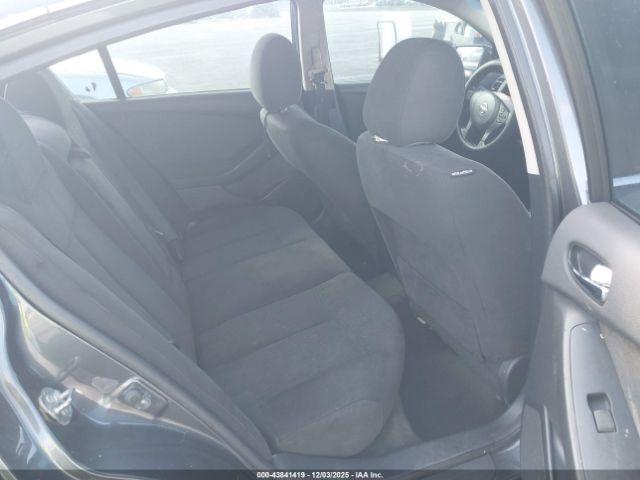 Nissan Altima 2.5 S Image 10