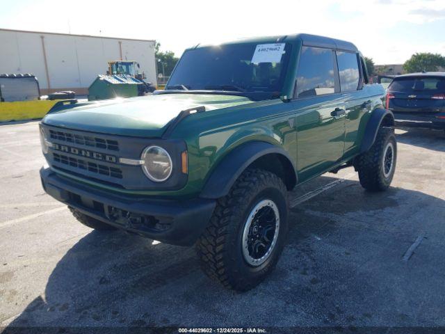 Ford Bronco Image 16