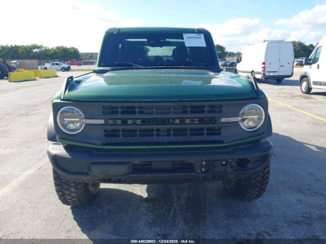 Ford Bronco Image 12