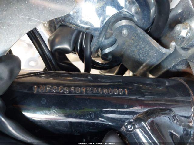 Honda Vt1100 C3 Image 6