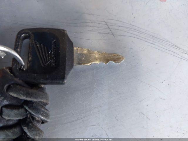 Honda Vt1100 C3 Image 8