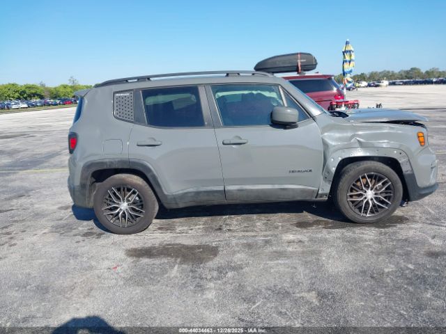 Jeep Renegade Latitude Fwd Image 7