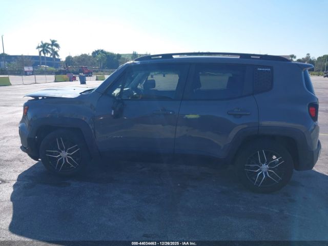 Jeep Renegade Latitude Fwd Image 12