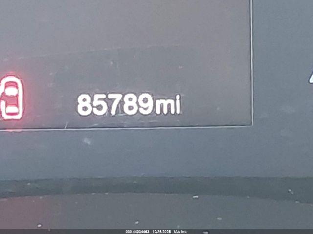 Jeep Renegade Latitude Fwd Image 6