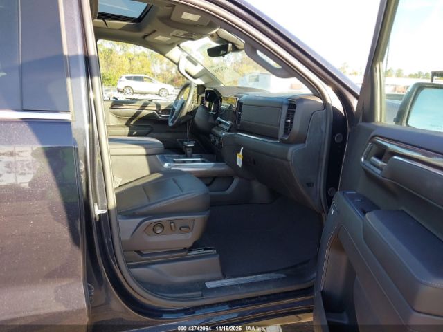 Chevrolet Silverado 1500 4wd  Short Bed Ltz Image 9