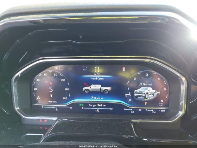 Chevrolet Silverado 1500 4wd  Short Bed Ltz Image 11