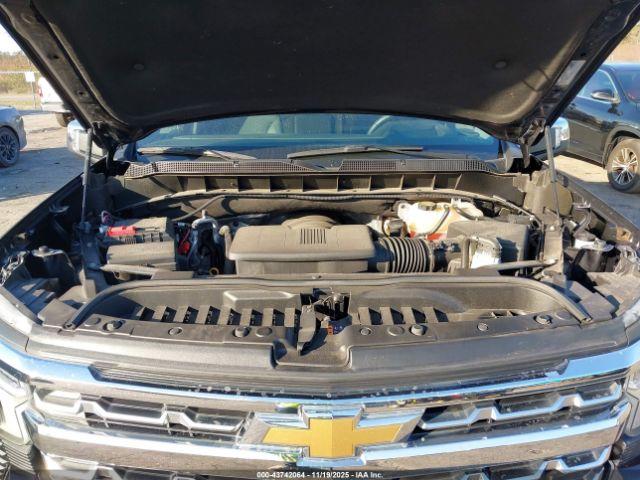 Chevrolet Silverado 1500 4wd  Short Bed Ltz Image 5