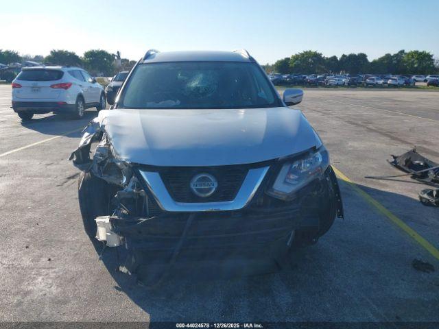 Nissan Rogue Sv Image 17