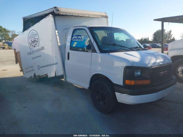  Salvage General Motors Savana Cutaway