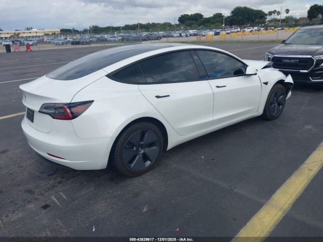 Tesla Model 3 Rear-wheel Drive Image 14