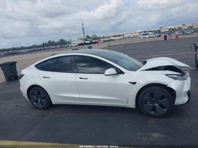Tesla Model 3 Rear-wheel Drive Image 11