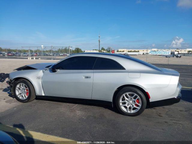 Dodge Charger Image 12