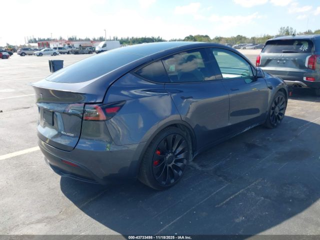 Tesla Model Y Performance Dual Motor All-wheel Drive Image 16