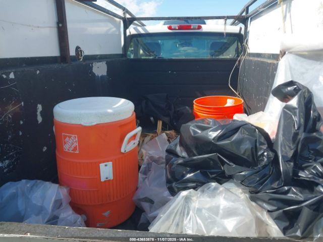 Chevrolet Silverado 2500 Work Truck Image 11