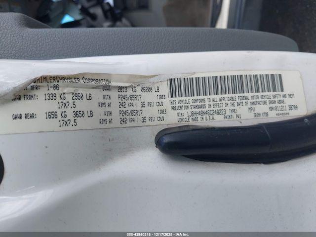 Jeep Commander Image 6