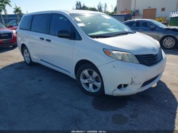  Salvage Toyota Sienna