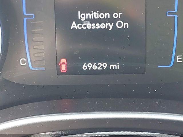 Chrysler Pacifica Touring Plus Image 15