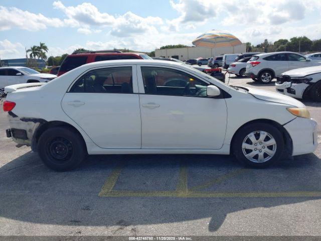 Toyota Corolla Le Image 16