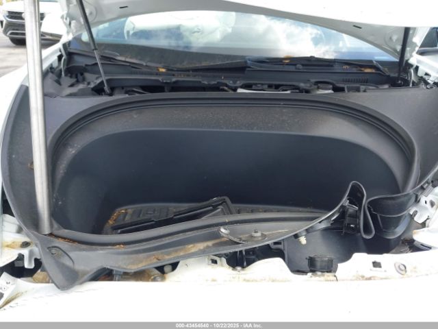 Tesla Model 3 Performance All-wheel Drive Image 13