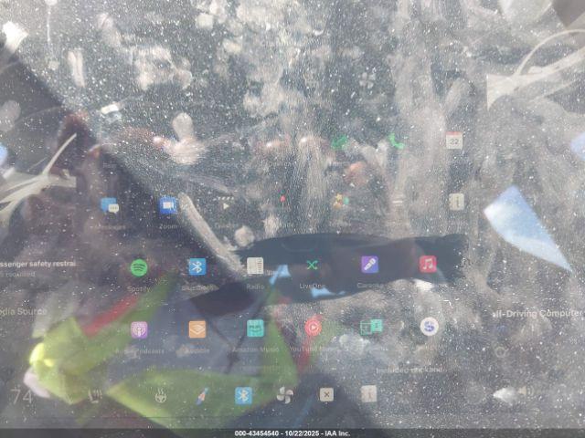 Tesla Model 3 Performance All-wheel Drive Image 3