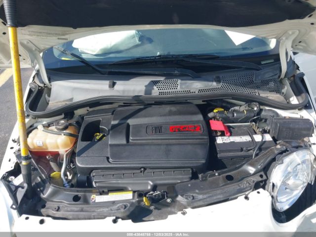 FIAT 500c Lounge Image 11