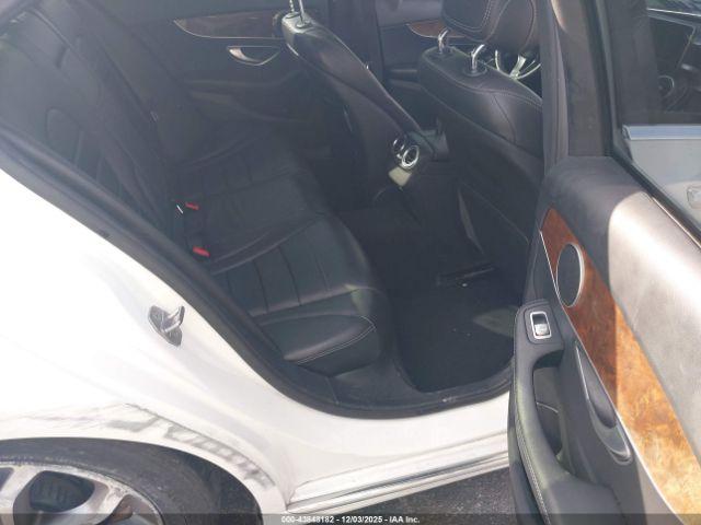 Mercedes-Benz C-Class Image 3