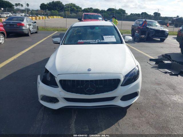 Mercedes-Benz C-Class Image 12