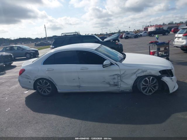 Mercedes-Benz C-Class Image 10