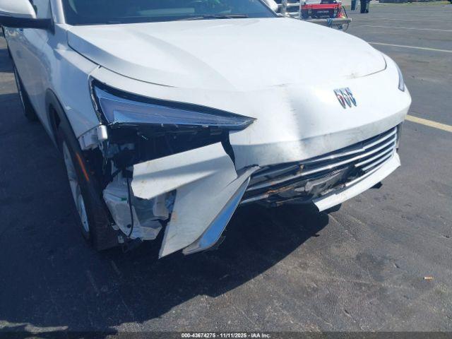 Buick Envista Preferred Fwd Image 3