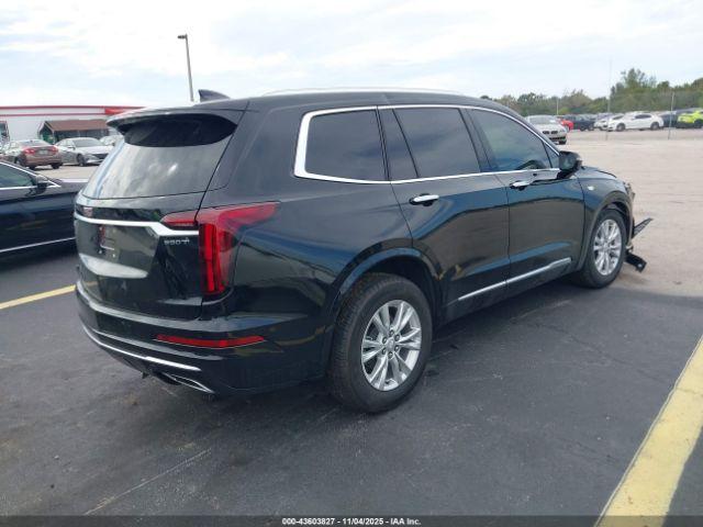 Cadillac XT6 Fwd Luxury Image 2