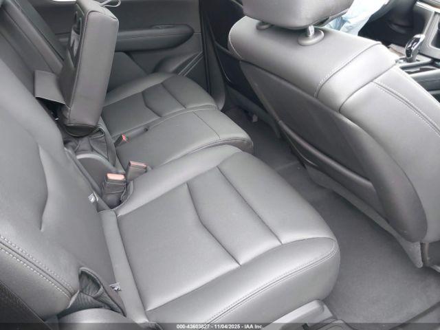 Cadillac XT6 Fwd Luxury Image 8