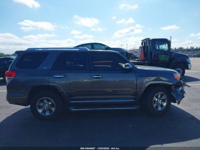 Toyota 4Runner Sr5 V6 Image 15