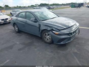  Salvage Hyundai ELANTRA