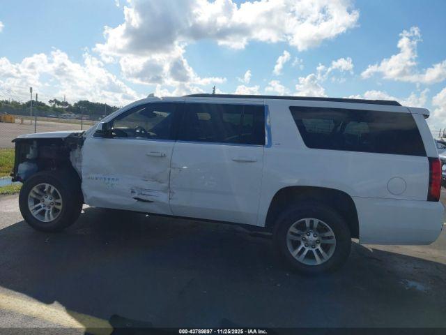 Chevrolet Suburban Lt Image 3