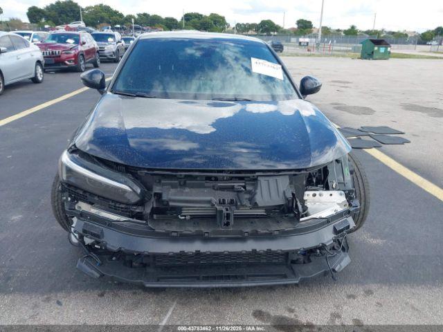 Honda Civic Image 11