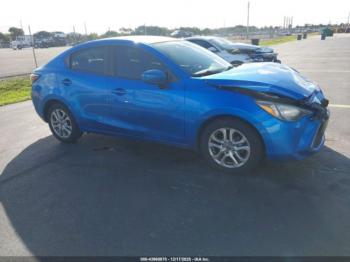  Salvage Toyota Yaris