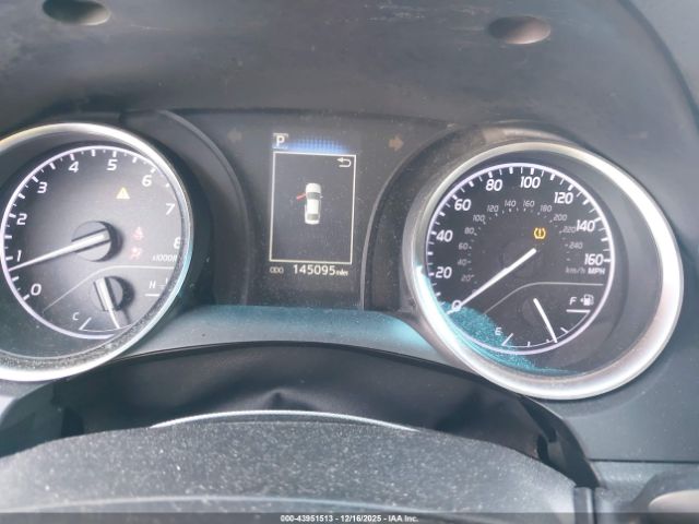 Toyota Camry Se Image 2