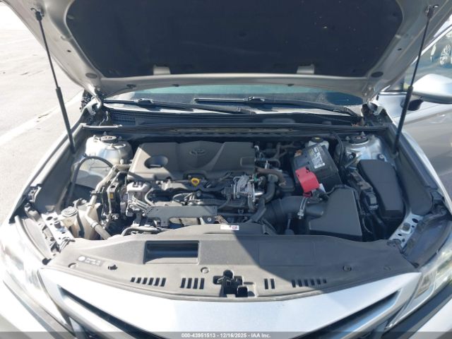 Toyota Camry Se Image 5