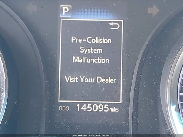 Toyota Camry Se Image 6