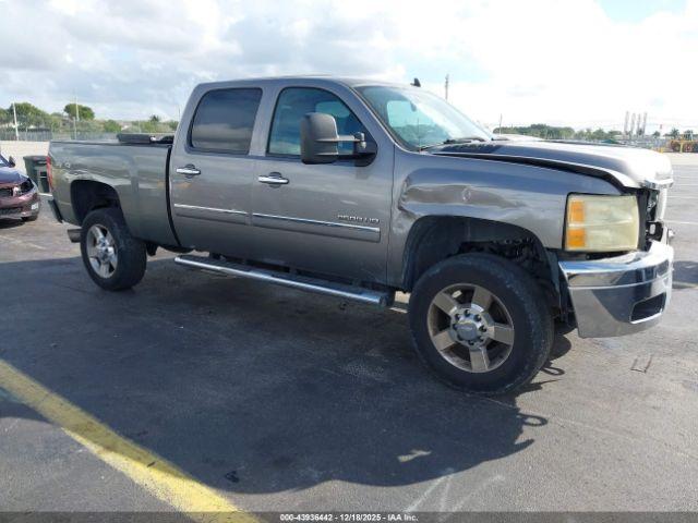  Salvage Chevrolet Silverado 2500