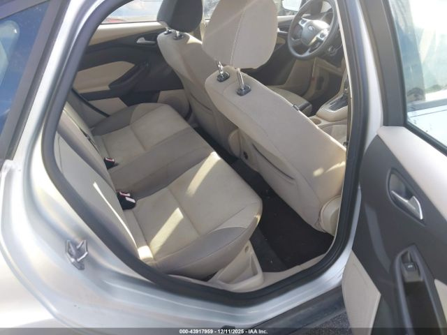 Ford Focus Se Image 4