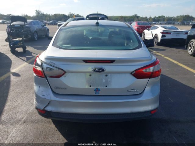 Ford Focus Se Image 11