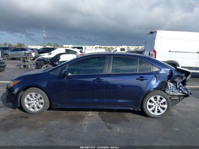 Toyota Corolla Le Image 16