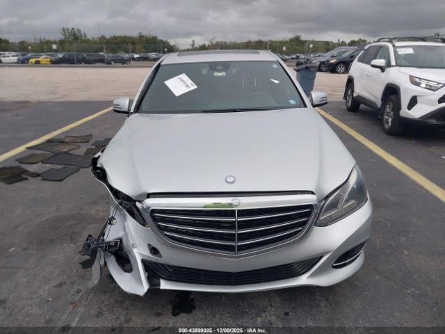 Mercedes-Benz E-Class Image 12