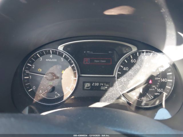 Nissan Altima 2.5 Sv Image 3